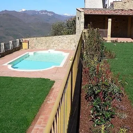 Palazzo D'arcato By Posarellivillas *